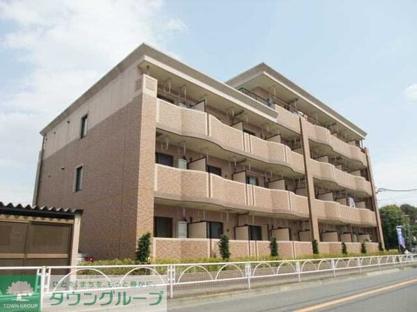 ドゥーメゾンの物件外観写真